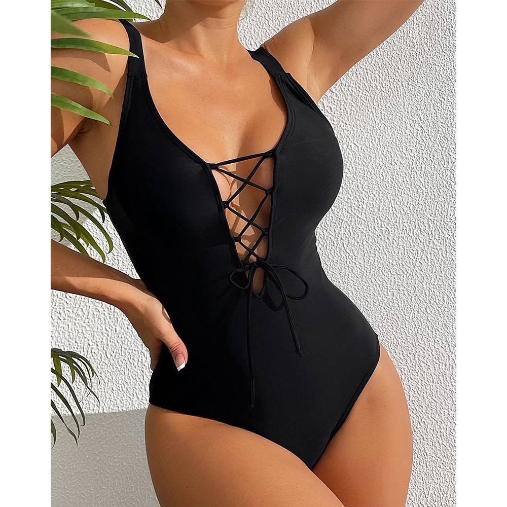 Cikini-badpak uit één stuk voo - Monochrome Suit Set recensie en prijs