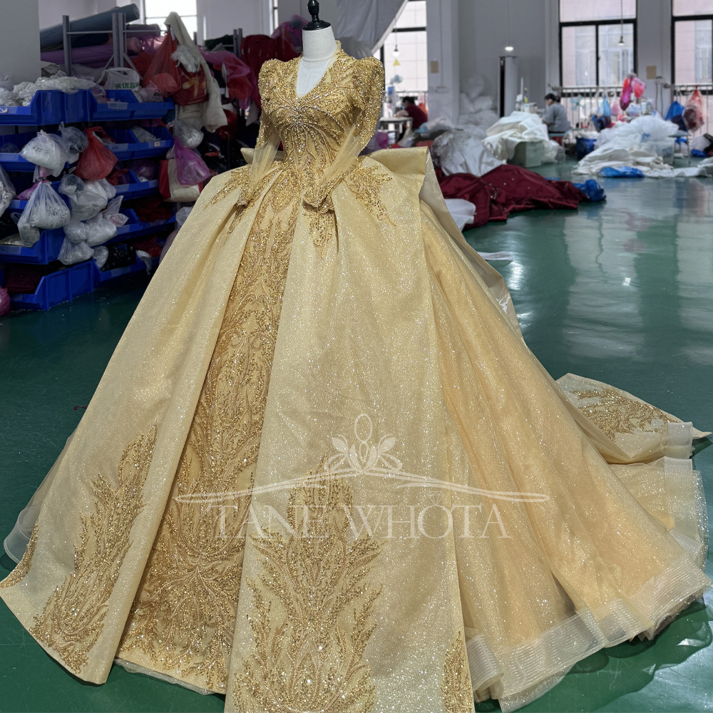 Elegante avondjurk met V-hals  - Yellow Formal Wear Women recensie en prijs